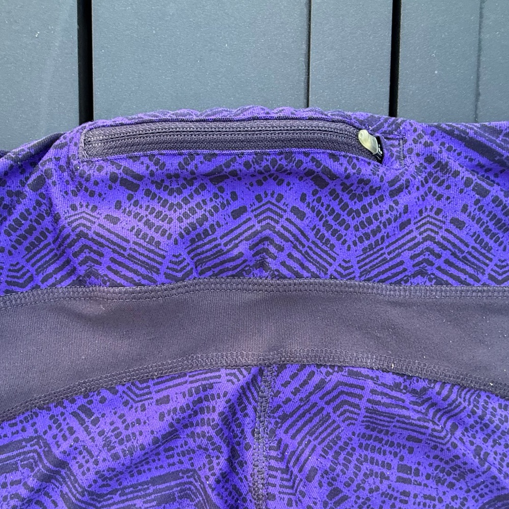 Nike Dri-FIT Purple Zig Zag Running Leggings Reflective Tights Crop Women’s XS - Picture 6 of 6